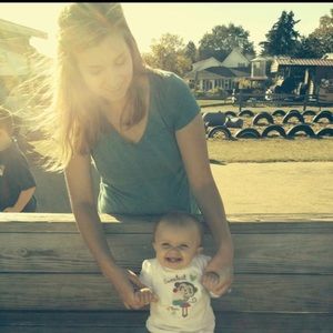 Meet your Posher, Danielle